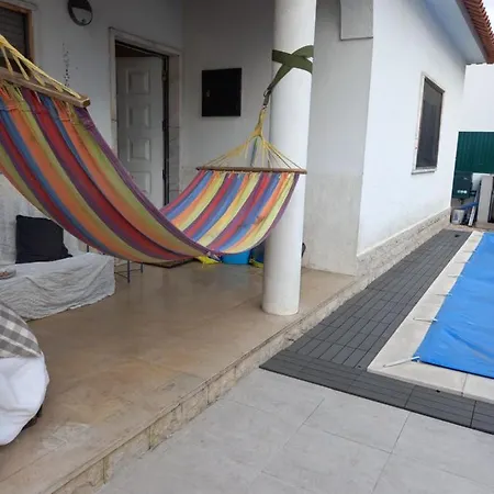 펜션 Moradia Com Piscina Em Cascais 아우카비데시
